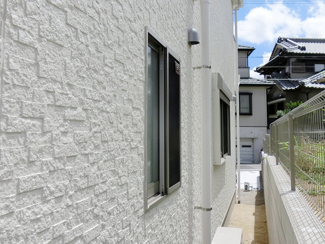 窓の防犯対策　アルミ面格子取付工事　施工事例　名古屋市緑区